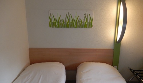 Habitación con 2 camas individuales