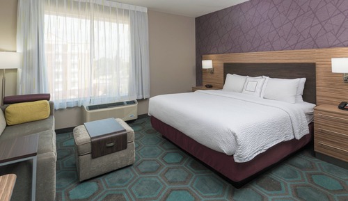 Estudio ejecutivo, 1 cama de matrimonio grande con sofá cama (Mobility Accessible, Roll-In Shower)