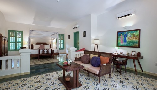 Villa (Indochina Pool)