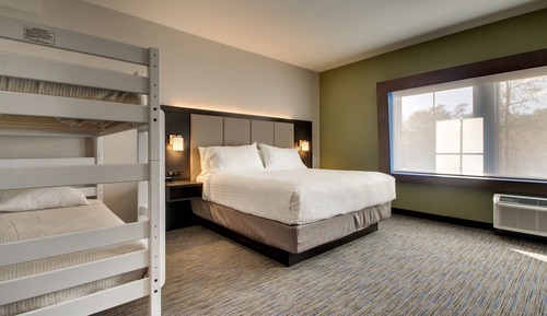 Suite, varias camas (Additional Living Area)