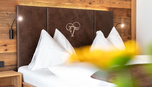 Habitación doble, 1 cama doble, balcón, vistas a la montaña