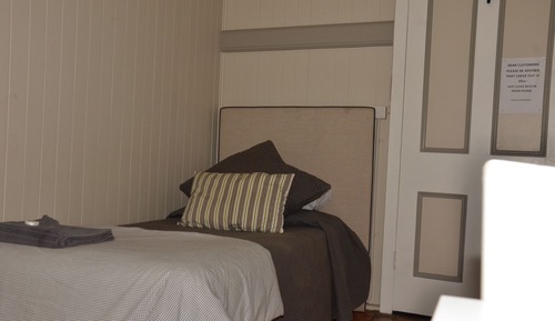 Habitación individual económica, baño compartido