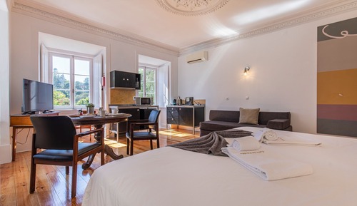 Estudio superior, 1 cama de matrimonio grande, baño privado