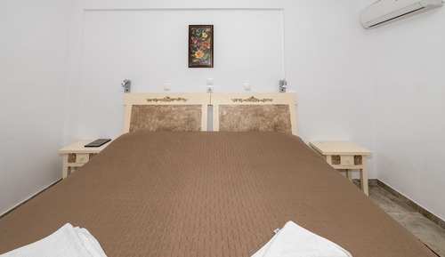 Apartamento básico, 1 habitación, balcón, frente al mar