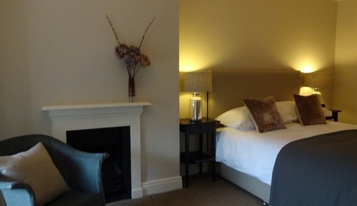 Habitación doble superior, baño privado, vistas al jardín (Shower & Bath-Davies)