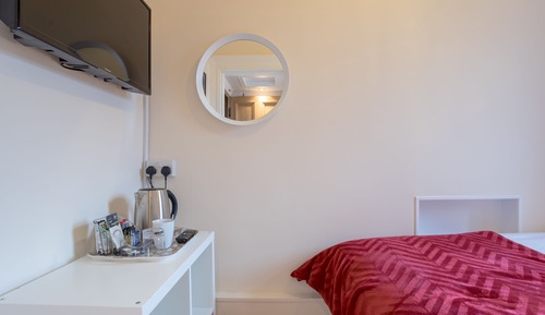 Habitación individual, baño privado