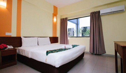 Habitación Deluxe, 1 cama de matrimonio, vistas a la ciudad