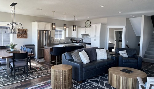 5 Bedroom Lake House