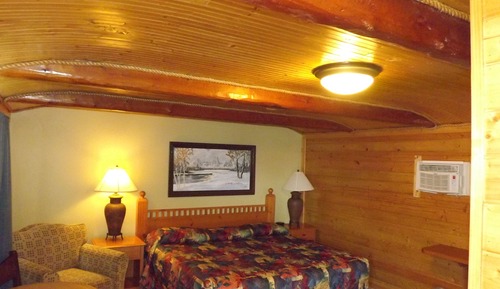 King Deluxe - Pet Free