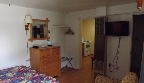 Queen Kitchen - Pet Friendly