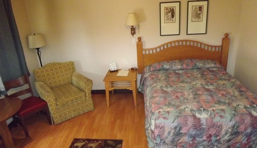 Queen Cabin Duplex - Pet Friendly