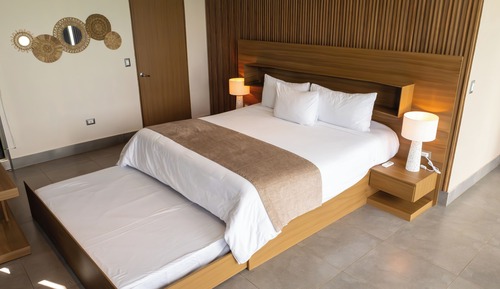 Apartamento estándar, varias camas, vistas al lago, junto al lago