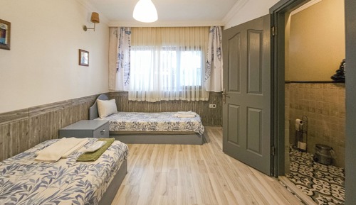 Habitación económica con 2 camas individuales