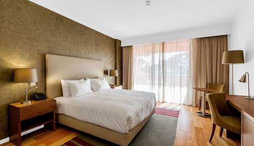 Suite Grand, vistas a la piscina