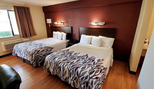Deluxe Room, 2 Double Beds, Smoking