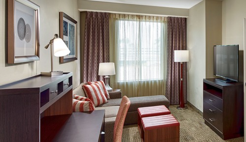 Suite, 2 camas de matrimonio, accesible para personas con discapacidad (Mobility, Accessible Tub)