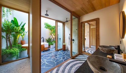 W Suite Oceanfront King with Rooftop and Plunge Pool