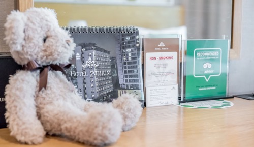 Habitación superior con 2 camas individuales (Bigger than most rooms in Seoul)