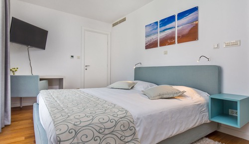 Apartamento Deluxe, 2 habitaciones, terraza, vistas parciales al mar