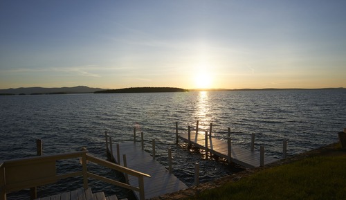 Cabaña, 2 camas dobles, cocina básica, vistas al lago