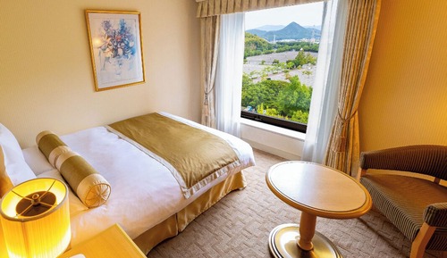 Habitación superior, no fumadores (Semi Double, Station View)