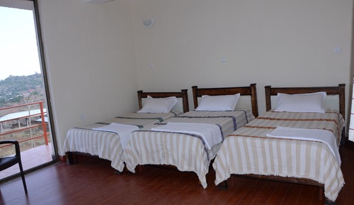 Habitación triple superior, 2 habitaciones, balcón, vistas a la montaña