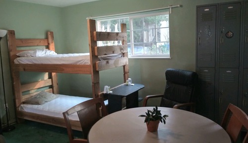 Habitación, solo para hombres (Single Bed 6-Bed Dormitory)