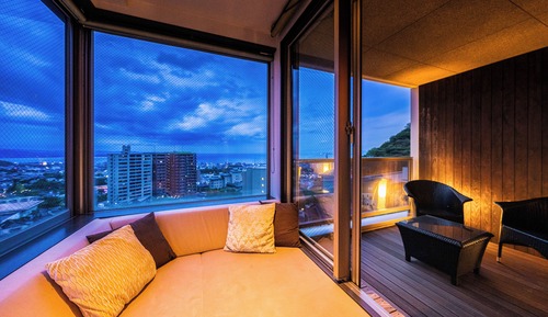 Dúplex, no fumadores, en edificio anexo