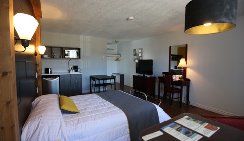 Habitación superior, 1 cama de matrimonio, frigorífico y microondas