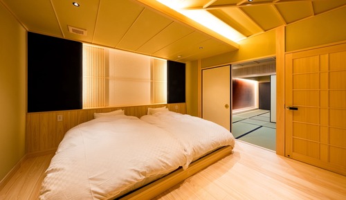 Suite de lujo, baño privado, vistas al jardín