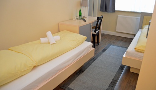 Habitación con 2 camas individuales