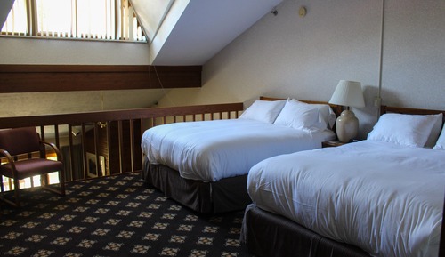 Loft (Heather Highlands Inn Pleasantview)