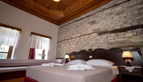 Habitación superior con 1 cama doble o 2 individuales