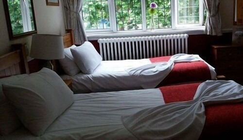 Suite, baño privado (DBL + BUNKS)