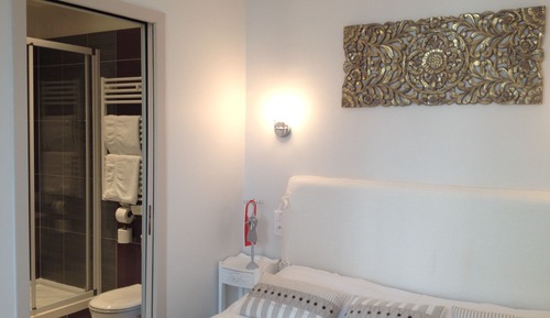 Habitación Confort doble, acceso a la piscina