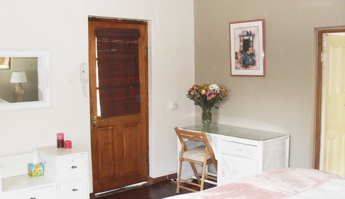 Apartamento clásico (Unit 2 - Garden flat/Family Unit )