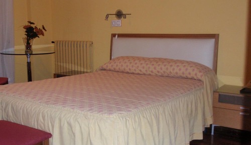 Habitación con 1 cama doble o 2 individuales