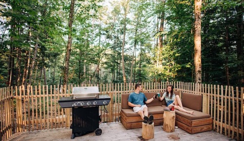 Tienda, 2 habitaciones, baño privado