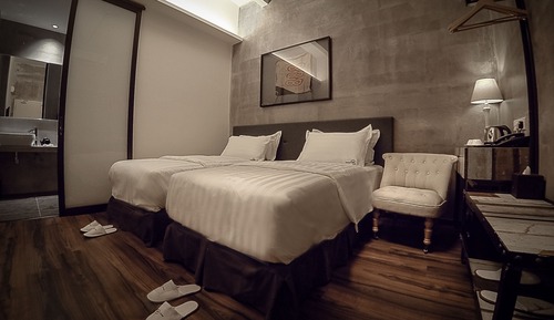 Habitación superior con 2 camas individuales (with Internet)