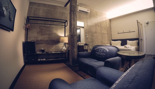 Suite Premium (Family - with Internet)