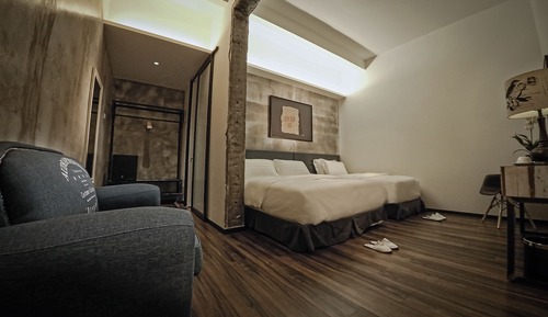 Habitación triple Premier (Deluxe - with Internet)