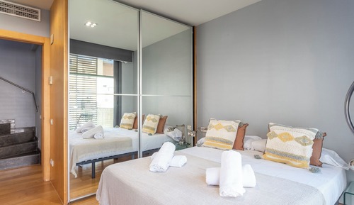 Ático de diseño, 2 habitaciones, terraza