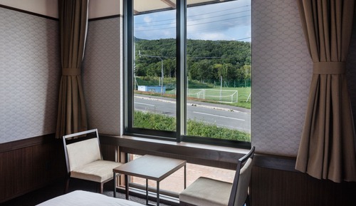 Habitación estándar con 1 cama doble o 2 individuales, no fumadores