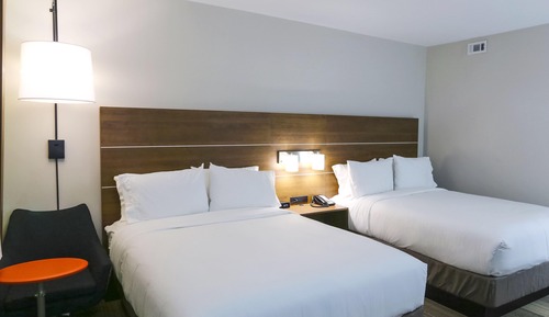 Habitación estándar, 2 camas de matrimonio, accesible para personas con discapacidad (Hearing)