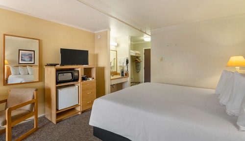 Habitación, 1 cama de matrimonio grande, balcón (No View, Upstairs)