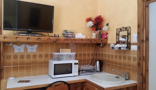 Suite familiar, cocina básica, vistas al jardín (Butterfly)