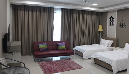 Habitación superior con 2 camas individuales, 2 camas individuales, balcón