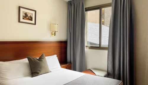 Habitación cuádruple, vistas a la montaña