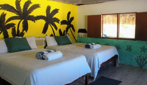 Cabaña tradicional, 2 camas dobles, vistas parciales al mar, junto a la playa