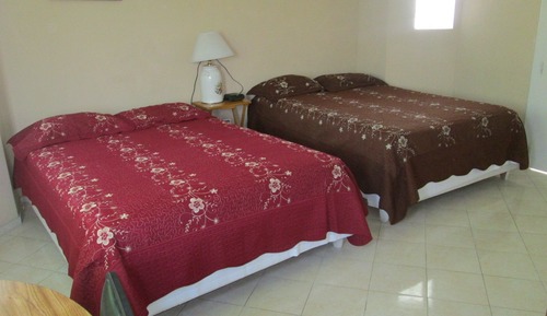 Habitación triple, varias camas, vistas a la montaña